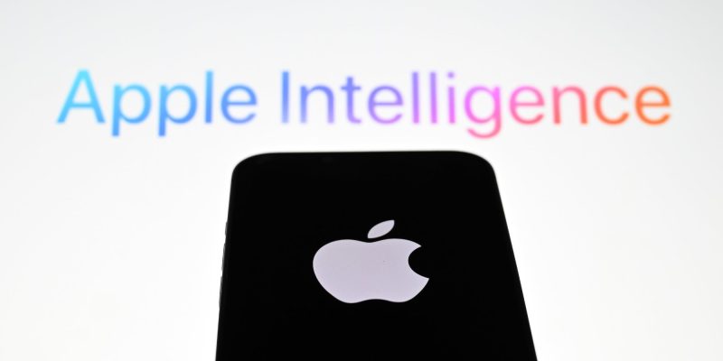 1734470924-Apple-Intelligence-GettyImages-2156422057.jpg