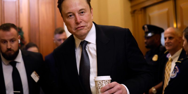 1738617424-Elon-Musk-2188387811.jpg