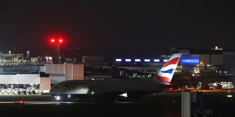 21int-uk-heathrow-ledeall-1-hfbp-facebookJumbo.jpg