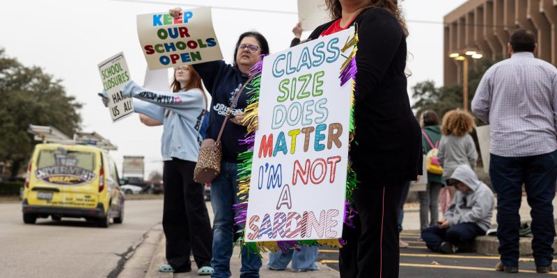 Bria-Woods-NEISD-school-closures-parents-protest-10FEB2025-6-scaled.jpg