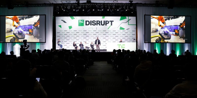 Disrupt-2024-main-stage.jpg