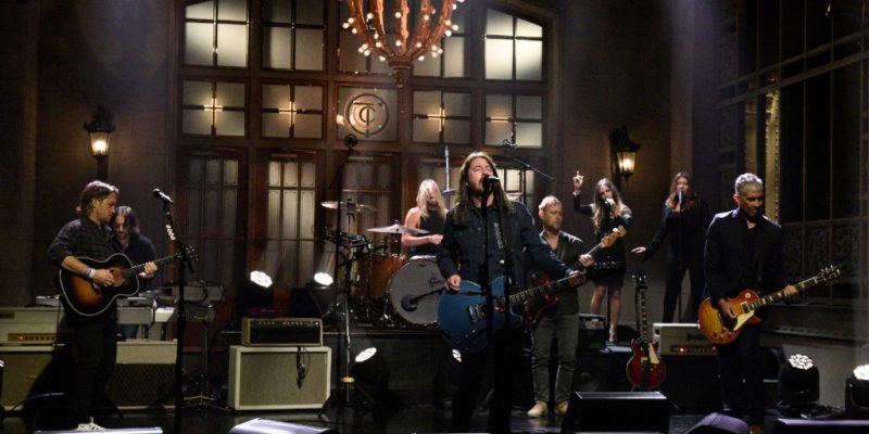 FooFighters-SNL-11082020-billboard-1548-1604848060.jpg