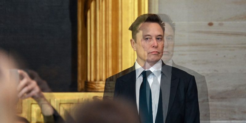 Politics_Elon_GettyImages-2194353767.jpg