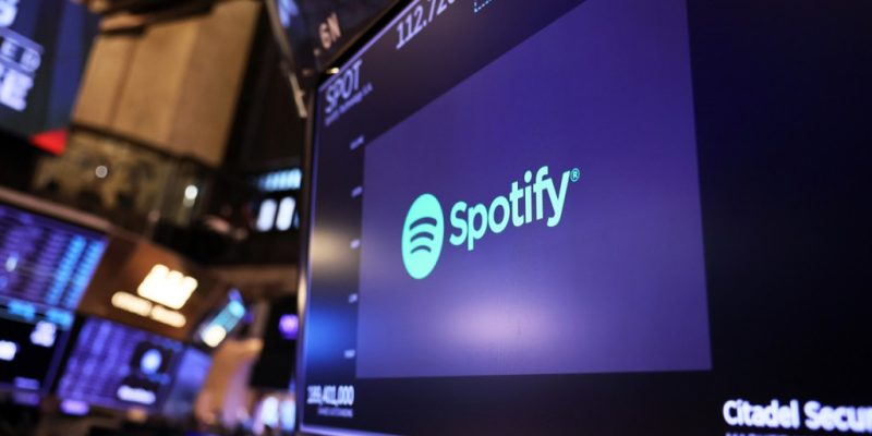 The-Spotify-logo-stock-exchange-24-a-billboard-pro-1260.jpg