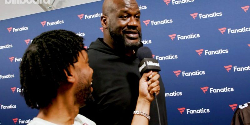 fanatics_redcarpet_shaq_thumb.jpg