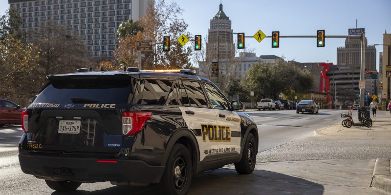 nickwagner-riverwalk-downtown-police-features-firemen-sapd-15FEB22-6.jpg