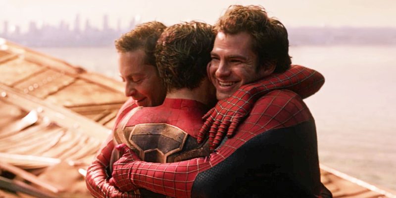 tom-holland-hugs-andrew-garfield-and-tobey-maguire-s-spider-man-in-no-way-home.jpg